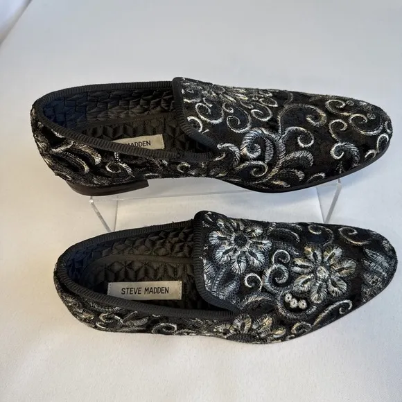 Steve Madden Men's Black Velvet Gold Embroidered Crushed Loafers‎ Size 8