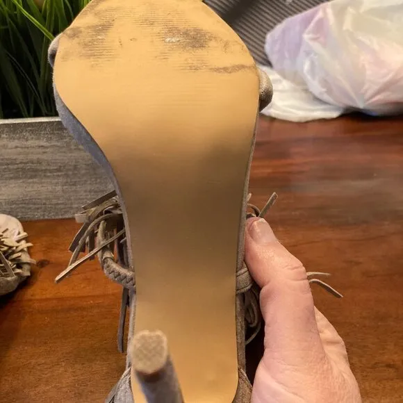 Steve Madden Taupe Fringly Sandals  Size 8