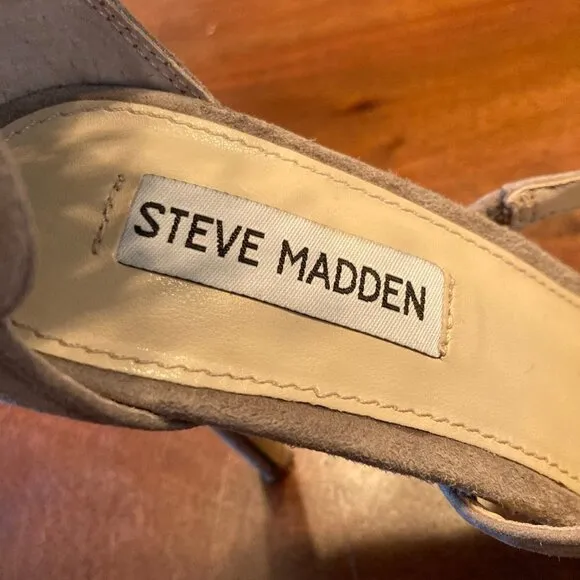 Steve Madden Taupe Fringly Sandals  Size 8