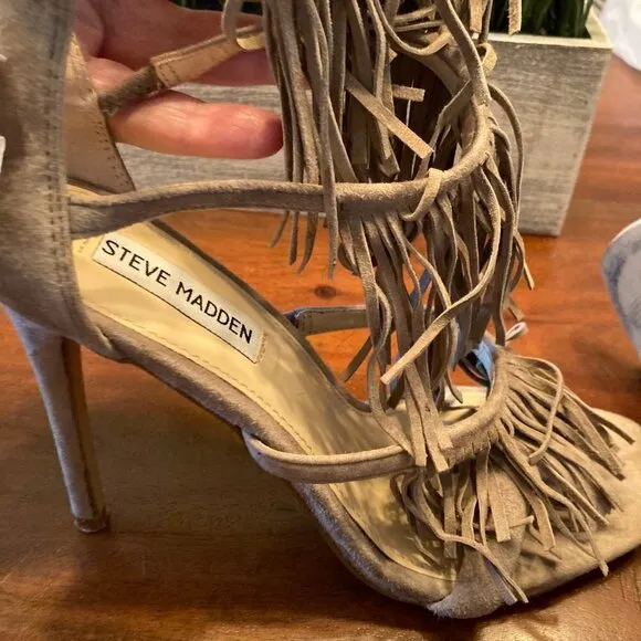 Steve Madden Taupe Fringly Sandals  Size 8