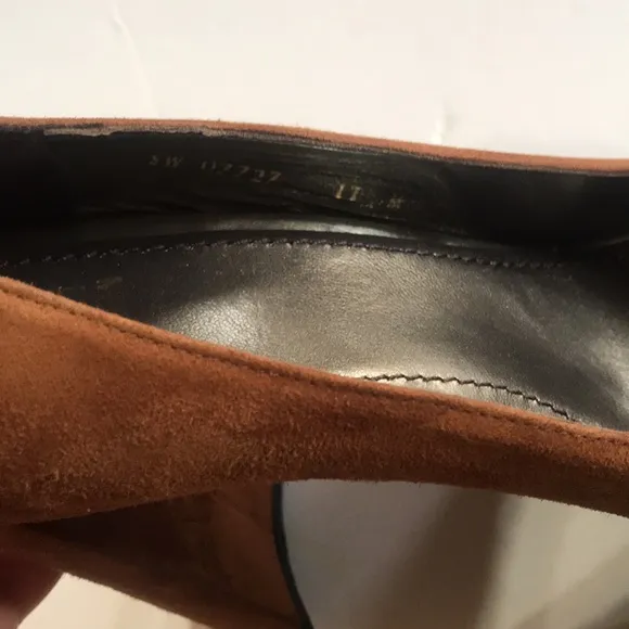 Stuart Weitzman Amaretto Chunky High Heel  Pump Designer Shoe Luxury Suede