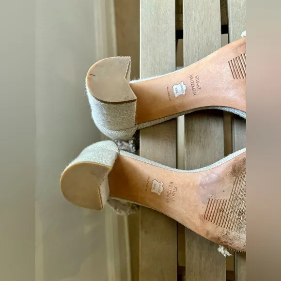 Stuart Weitzman Chaingang Frayed Sandals Women’s 8 Oat Tan Nude Buckle Fringe