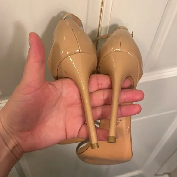 Stuart Weitzman Nudist Heel - brand new - size EU 40 US 9,5- nude patent leather