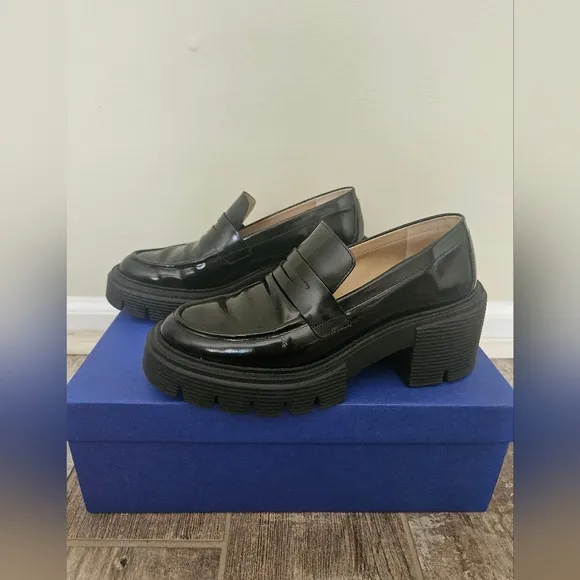 Stuart Weitzman Soho Loafers. Size 7.