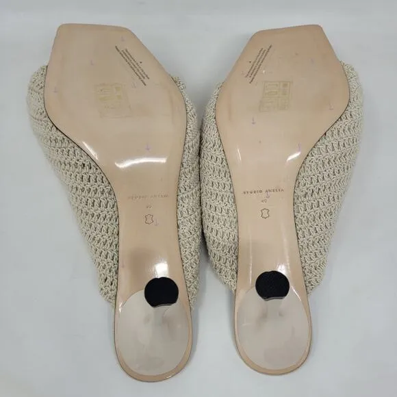 Studio Amelia Heels Women EU40 US10 Beige Croissant Crochet Slides Sandals Shoes