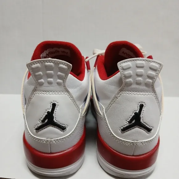 Sz 5Y Red And White Retro Air Jordan Tennis Shoes