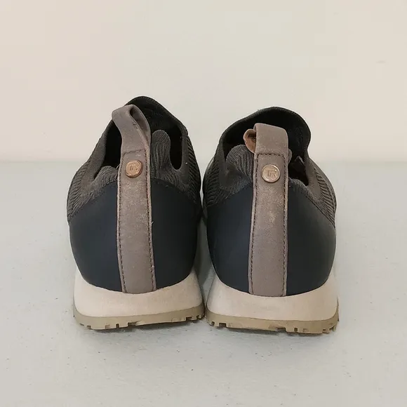 Taryn Rose Cara Knit Slip On Athletic Sneakers Gray Womens 6.5B
