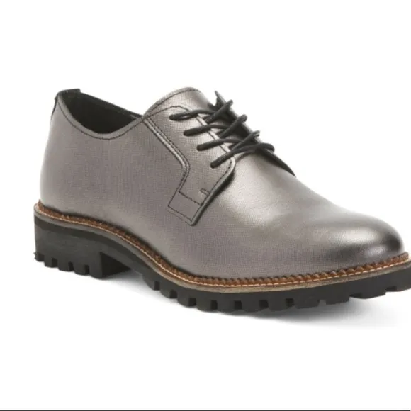 Texto lace up leather chunky sole shoes. Shimmery Black. NWB 9.5 8.5