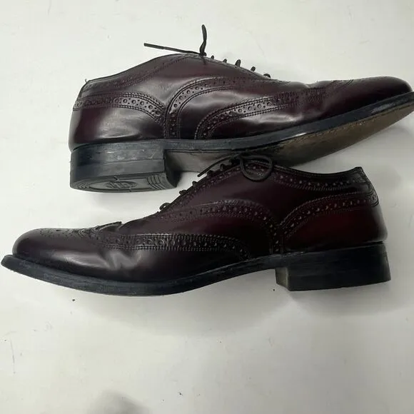 The Florsheim Shoe Burgundy Leather Full Brogue Dress Shoes Mens Size 6.5 D