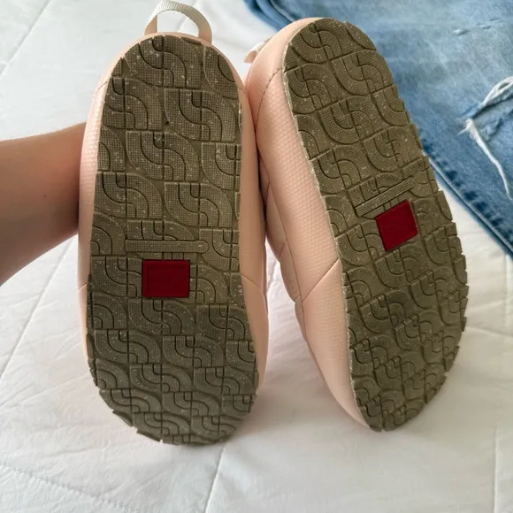The North Face Pink Quilted Slip-On Thermal Pink Women Shoes Size 8