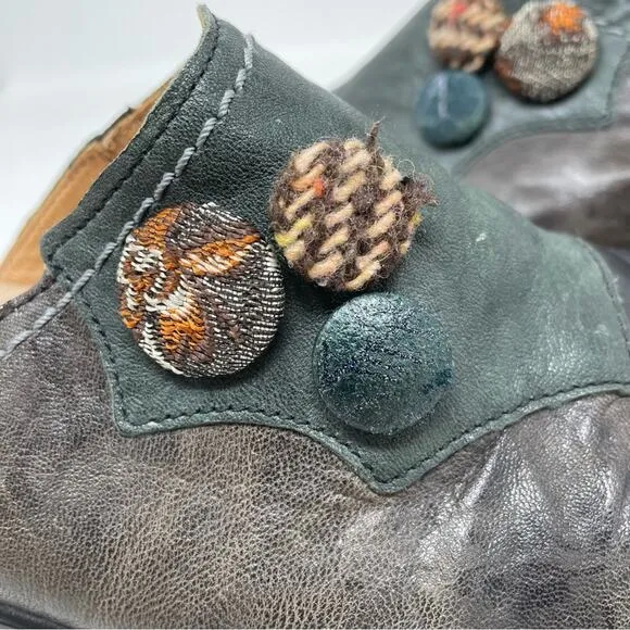 Think Brown Green Distressed Artsy slip on Clogs Mules Shoes Lagenlook 40 9