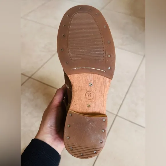 Timberland Leather Boots Women’s Size 6 Classic Slip-On Style