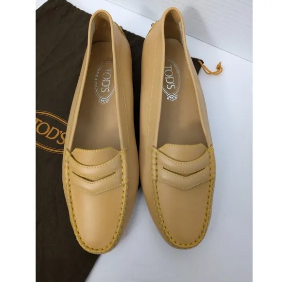 Tods Gommino loafers neutral Size 9.5 Made In Italy