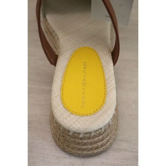 Tommy Hilfiger Women's Sz 8.5 Neutral Crochet Flatform Espadrille Sandals