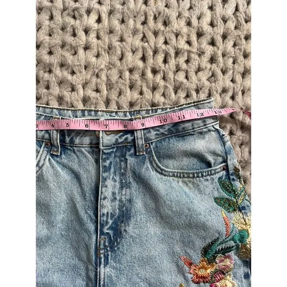 Topshop moto floral embroidered mom jeans 25