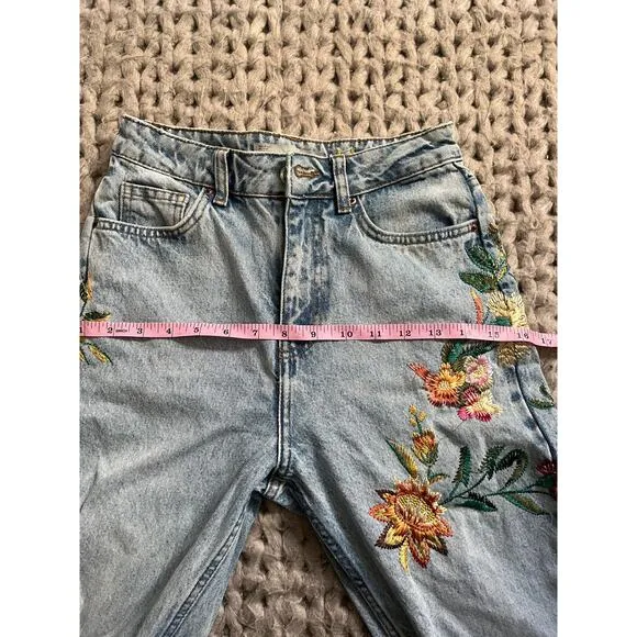 Topshop moto floral embroidered mom jeans 25