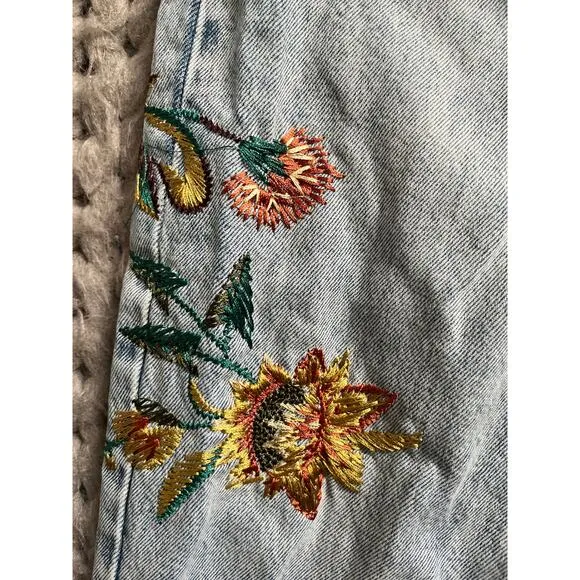 Topshop moto floral embroidered mom jeans 25