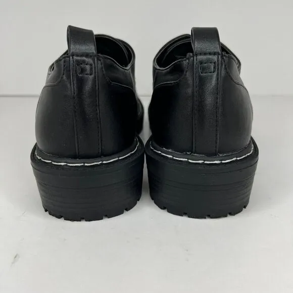 Torrid Womens 18449716 Black Faux Leather Chunky Lace Up Size 8.5WW Oxford Shoes