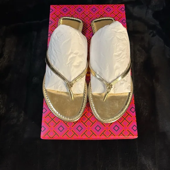 Tory Burch Gold Sandals Sleek Minimalist Design/ Classic Goat Leather Flip Flop