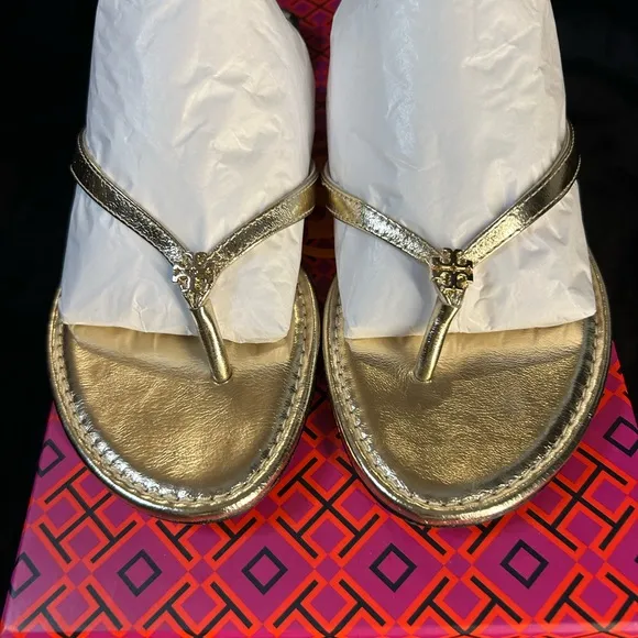 Tory Burch Gold Sandals Sleek Minimalist Design/ Classic Goat Leather Flip Flop