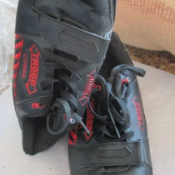 Troop Cobra Men's Sneakers Athletic Shoes Size 13 Black/Red Sneakers Lace Up