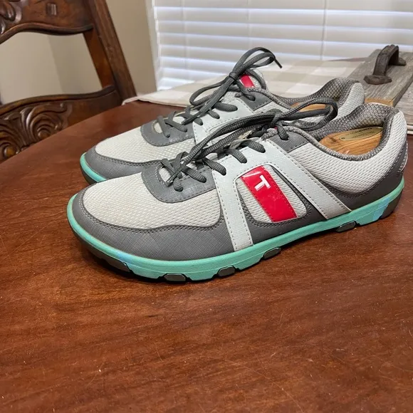 True Linkswear P1 Golf Shoes Spikeless Men's 11 Golfing