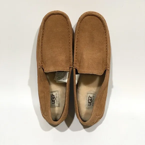 UGG Alder Men’s Driving Moccasins Slip-Ons -Chestnut Suede -US 8 -NEW