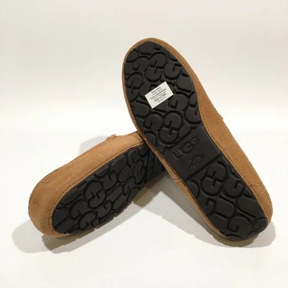 UGG Alder Men’s Driving Moccasins Slip-Ons -Chestnut Suede -US 8 -NEW