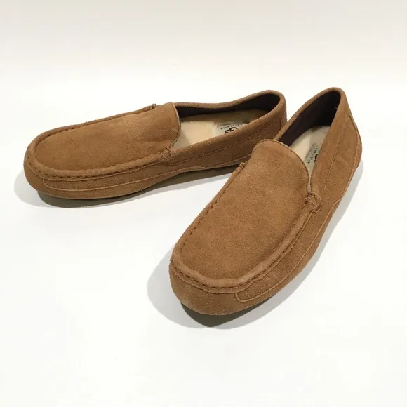 UGG Alder Men’s Driving Moccasins Slip-Ons -Chestnut Suede -US 8 -NEW