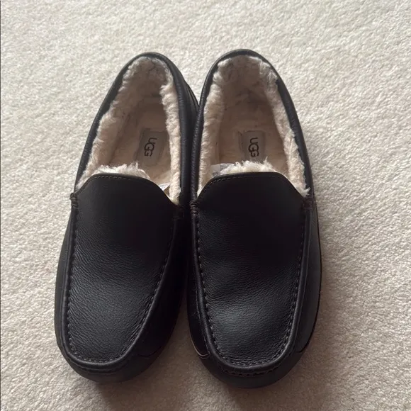 UGG Men's Black Loafers