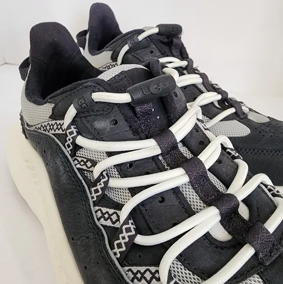 UGG Men's Gray/White Low-Top Sports Casual Shoes CA805 V2 Remix Sneakers, sz 8.5