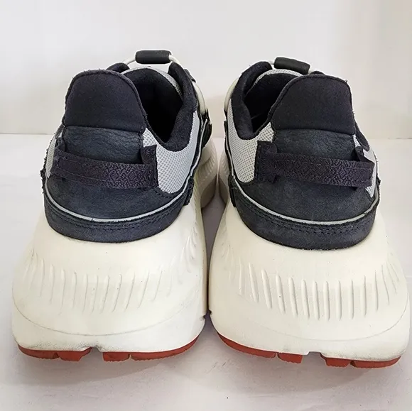UGG Men's Gray/White Low-Top Sports Casual Shoes CA805 V2 Remix Sneakers, sz 8.5