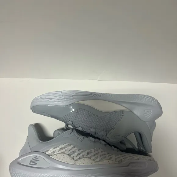 Under Armour Curry Flow 11 Future Wolf New Basketball Shoes Size 15 Men/ 16.5 W