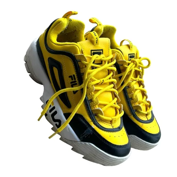 Unisex, Retro chunky two tone FILA Disruptor tennis shoes
