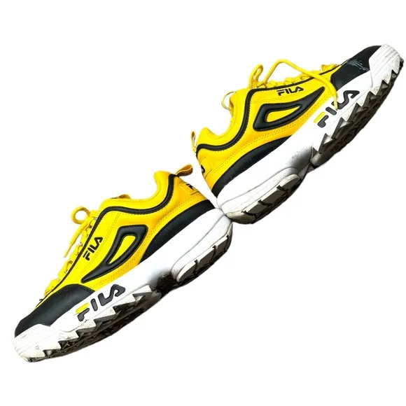 Unisex, Retro chunky two tone FILA Disruptor tennis shoes