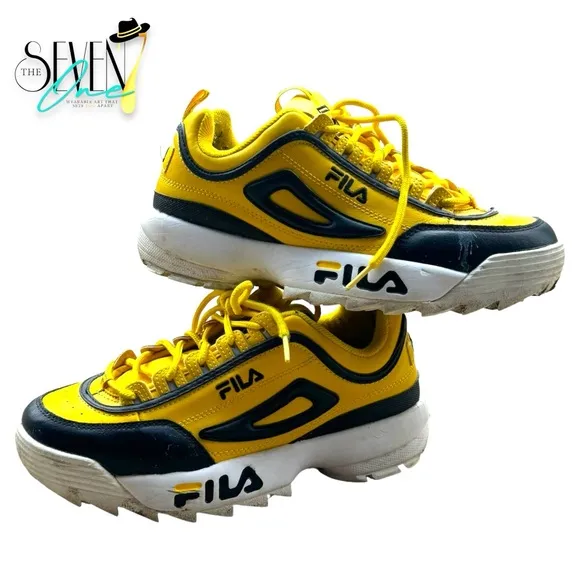 Unisex, Retro chunky two tone FILA Disruptor tennis shoes