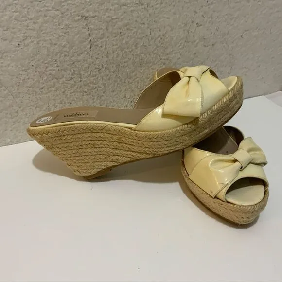 Valentino Garavani Patent Leather Slides Wedges Shoes Size 8.5/39