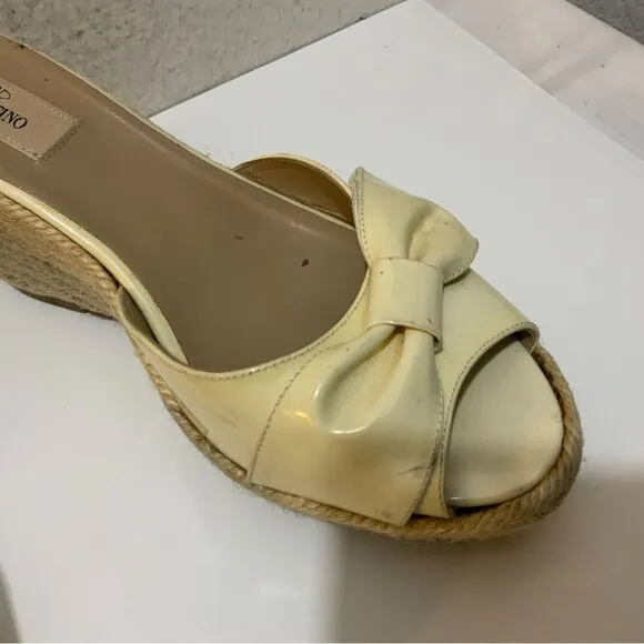 Valentino Garavani Patent Leather Slides Wedges Shoes Size 8.5/39