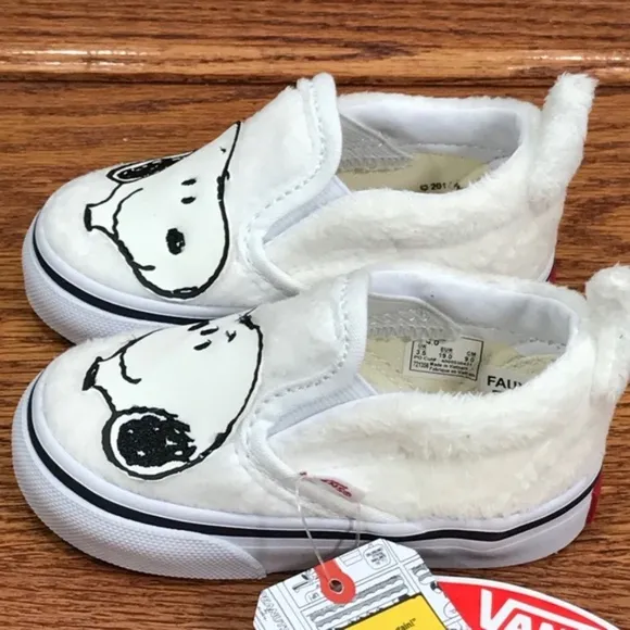 Vans Classic Slip On Peanuts Snoopy True White Shoes