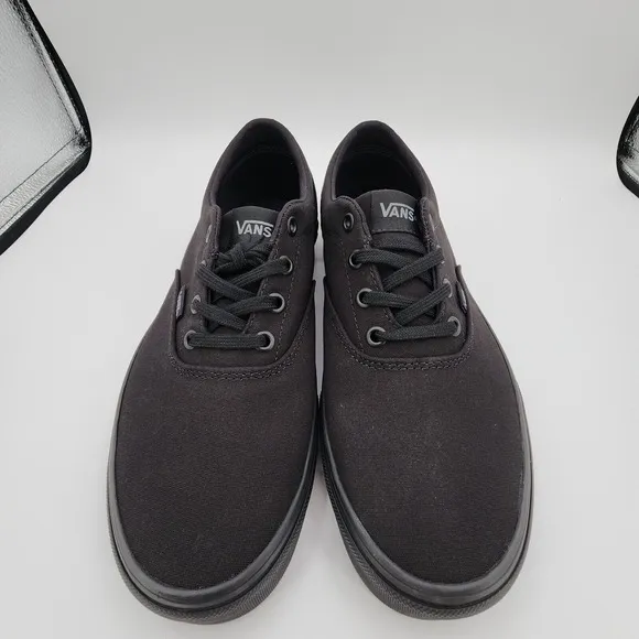 Vans Doheny Sneakers Womens Sz 11 Canvas Black/Black Streetwear Shoes New w/ Box