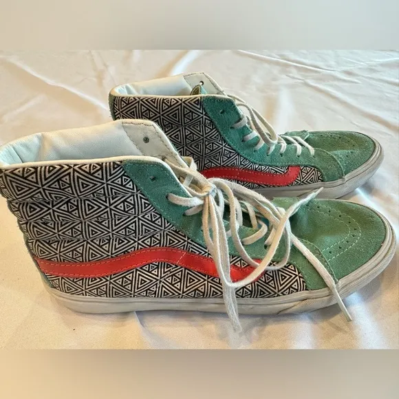 Vans Mens/Women’s Off The Wall High-Top Colorful Sneakers Men 7 Women 8.5