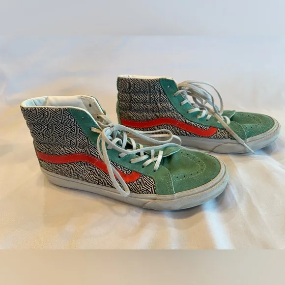 Vans Mens/Women’s Off The Wall High-Top Colorful Sneakers Men 7 Women 8.5
