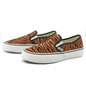 VANS Slip On UltraCush Sneakers Animals Stripes NEW IN BOX VN0A5HYQ9ZY