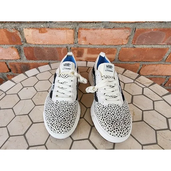 Vans Ultrarange VR3 Animal Marshmellow Men's Size 8.5 Knit Sneakers Shoes White