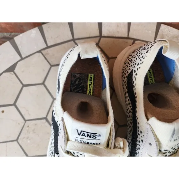 Vans Ultrarange VR3 Animal Marshmellow Men's Size 8.5 Knit Sneakers Shoes White
