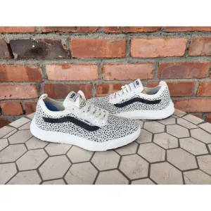 Vans Ultrarange VR3 Animal Marshmellow Men's Size 8.5 Knit Sneakers Shoes White