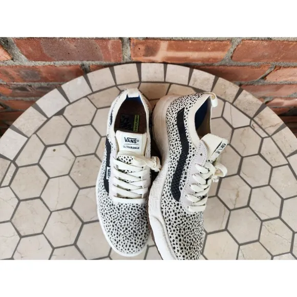 Vans Ultrarange VR3 Animal Marshmellow Men's Size 8.5 Knit Sneakers Shoes White