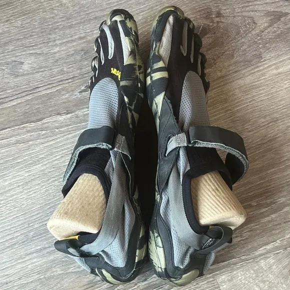Vibram FiveFingers KSO Toe Shoes Black Gray Camo Bottom M1485 Mens 11-11.5 EU 45
