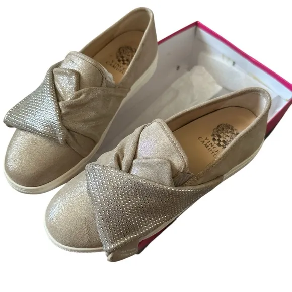VINCE CAMUTO BARITA TAN SUEDE RHINESTONE SHINMER SLIP-ON SNEAKER SHOES 9W