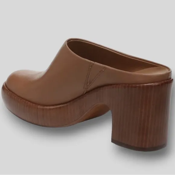VINCE NWT Sz 8.5 Navina Leather Mule in Tan
